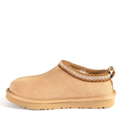 UGG Supreme Tash Slippers 37 UGG Supreme Tash Slippers -Chic Clothing Store 2 9bfca669 bbc5 495f 9362 4a012afd9c07