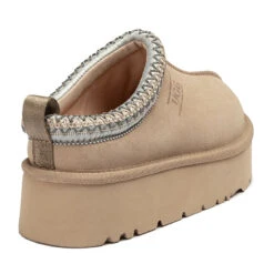 UGG Premium Tasha Platform Slippers -Chic Clothing Store 2 c8740e39 d4d6 465c b1c9 64e00a3719c4