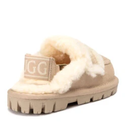UGG Kids Logo Detachable Scuff -Chic Clothing Store 2 e05bf2e3 aa58 4711 8614 d45311b8ad3f