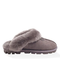 UGG Ela Ladies Scuff 32 UGG Ela Ladies Scuff -Chic Clothing Store 31