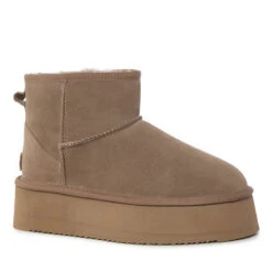 UGG Ultimate Platform Mini Boots -Chic Clothing Store 3 06669f9b 07d3 4bbf b08e 027a70c52eba