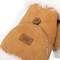 UGG Fingerless And Mitten Gloves -Chic Clothing Store 3 0d737c4c 12a7 4e3f 94e7 0f02ca52b4da