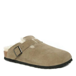 UGG Owen Slipper 19 UGG Owen Slipper -Chic Clothing Store 3 51228f95 411c 4817 8c58 4e34deb67581