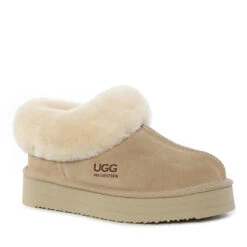 UGG Juliana Platform Slippers -Chic Clothing Store 3 809a3ec5 aa1b 4906 9b3e c3205d9f33fd