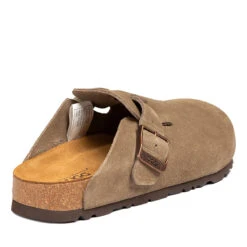 UGG Slip-on Flat Sandals -Chic Clothing Store 3 c708c342 0f41 4ff2 b67d 43e9a28967fe