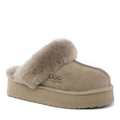 UGG Platinum Platform Scuff -Chic Clothing Store 3 ca38f178 c853 4762 bbb0 6d93f70bbb17