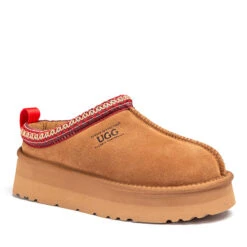 UGG Supreme Tash Platform Slippers -Chic Clothing Store 3 ca462652 9b66 4571 b1bd ed5bdbeabe6a
