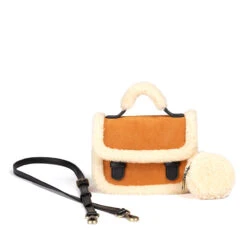 UGG Premium Boxy Bag 7 UGG Premium Boxy Bag -Chic Clothing Store 3 d0540e7a 0fe8 4cb6 a49c dd7eb7f44365