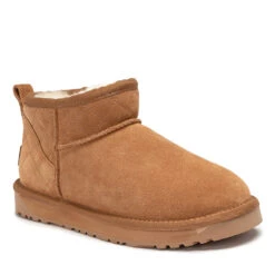 UGG Mini Louisa Boots -Chic Clothing Store 4 6944fbe2 9f16 4d1f bc4e 5dbe63db4ed0