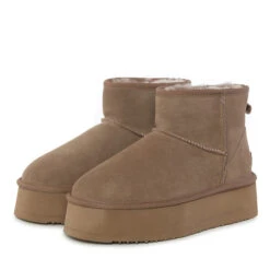 UGG Ultimate Platform Mini Boots -Chic Clothing Store 4 8a0d2297 fa66 44d7 9808 c7f306c13623