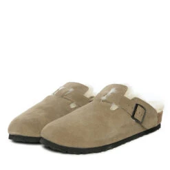 UGG Owen Slipper 20 UGG Owen Slipper -Chic Clothing Store 4 a2b5a7e1 2fde 46ac ba10 c8a745f1e87b