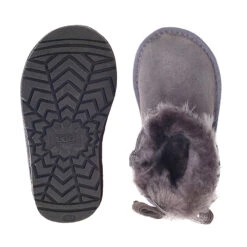 UGG Kids Mini Bow -Chic Clothing Store 5 b112f20d 16af 4907 89a0 234336e0ad59