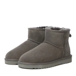 UGG Premium Unisex Ankle Boots 40 UGG Premium Unisex Ankle Boots -Chic Clothing Store G4 e728c2e1 5608 40b6 8594 4a90243155b2