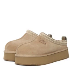 UGG Ultimate Tashie Platform Slippers -Chic Clothing Store S4 85474ea5 42a0 461b b641 5b97f0c05603