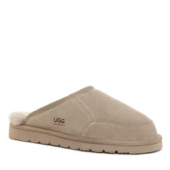 UGG Unisex Benj Scuff -Chic Clothing Store ab3 00e25d3b e53c 4170 8a81 6c91257ad426