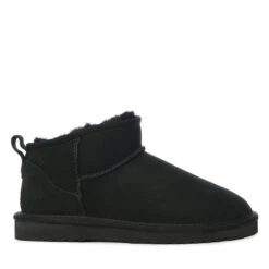 UGG Premium Unisex Mini Boots 32 UGG Premium Unisex Mini Boots -Chic Clothing Store b1 b7cb4d22 8d8f 4741 9c6a f137909c8e22