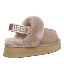 UGG Premium Detachable Fluffy Platform Scuff 38 UGG Premium Detachable Fluffy Platform Scuff -Chic Clothing Store b2 7e2acabc 2674 4dff a9f0 145952054e56