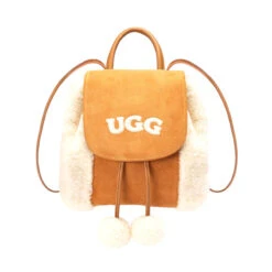 UGG Premium Backpack Pom -Chic Clothing Store c1 926d2b28 df36 4619 8190 4224ef2bfaf9