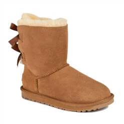 UGG Short Double Back Bow Boots -Chic Clothing Store c2 1c7bfb46 58bc 4913 90f1 6b8a7604de53