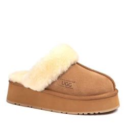 UGG Ela Platform Scuff -Chic Clothing Store c4 91182df7 38d3 4042 a076 04722ae475d2