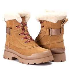 UGG Lace-Up Outdoor Gear Boots -Chic Clothing Store c4 d294ba5d ea94 4a2a 93ea 7a657c41da3d