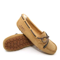Ladies Summ Ugg Moccasins -Chic Clothing Store c5 d3257205 2a61 40c7 a5ba ef1aa613cb0a