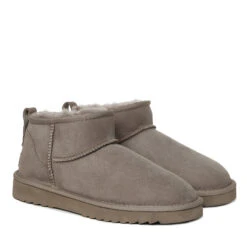 UGG Premium Unisex Mini Boots 40 UGG Premium Unisex Mini Boots -Chic Clothing Store cb4 dfa3ff26 3778 411f 8057 1378c6acad9f