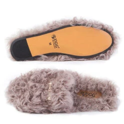 UGG Fluffy Teddy Flats -Chic Clothing Store dp5 2cbb9849 f678 4265 93f7 f1e81f1074d4