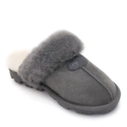 UGG Premium Ladies Scuff 25 UGG Premium Ladies Scuff -Chic Clothing Store g1 bbe0ace7 1727 4658 bfff 3124917a0a79