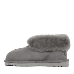 UGG Alma Slippers 18 UGG Alma Slippers -Chic Clothing Store g2 b87f8806 b565 4cde 8a4d ad31cb6fa80a