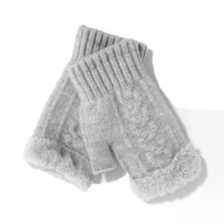UGG Unisex Fingerless Gloves -Chic Clothing Store g2 ee3783b8 972b 4e3e 87e3 41434a1663f0