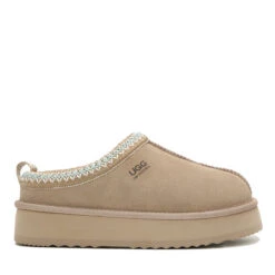 UGG Ultimate Tassie Platform 27 UGG Ultimate Tassie Platform -Chic Clothing Store m1 7f1b1352 1f7d 4472 9716 ae45d78ebf2e