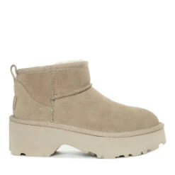 UGG Premium Heights Boots -Chic Clothing Store m1 833bddb1 2c13 4548 af60 e9affc676ca0