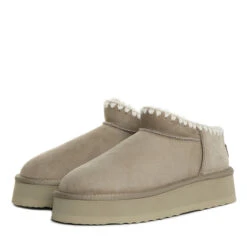 UGG Mini Myles Platform Boots -Chic Clothing Store ms4 eec5d21f 91d7 4ddf aa11 e6b6669eaf45
