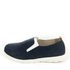 UGG Men Shoes -Chic Clothing Store n2 a8aa0cac 211c 43b5 9b38 5a5fedc2ff38