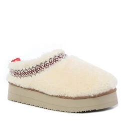 UGG Ultimate Fluffy Taz Platform Slippers -Chic Clothing Store n3 2b202ff4 73e8 41cf b27f 5a9dd5cfbb40
