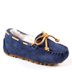 UGG Ultimate Little Moccasin -Chic Clothing Store n4 e424ea18 5330 45d7 873b b2d4b12d0765