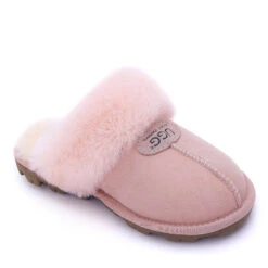 UGG Premium Ladies Scuff 20 UGG Premium Ladies Scuff -Chic Clothing Store p1 67257736 eaf4 40ce 83f4 83a0ab832a1b