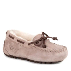 UGG Ultimate Little Moccasin -Chic Clothing Store r4 34d976f2 3800 4917 8ac5 ef027dd42014