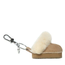 UGG Supreme Scuff Keyring -Chic Clothing Store s1 babed56d 1a8c 4176 9800 c643e5db44cd