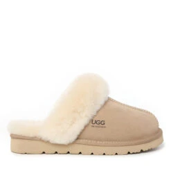UGG Platinum Dali Scuff 27 UGG Platinum Dali Scuff -Chic Clothing Store s1 df60ff17 0a4c 45e6 b6ec 4afa7cf249a4