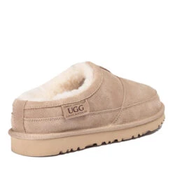 UGG Vince Men Slippers -Chic Clothing Store s2 0b966bab b2ef 49e4 9b49 56614406b0e5