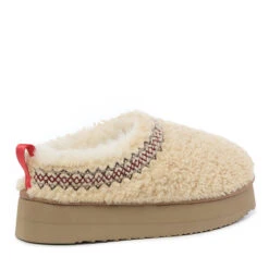 UGG Ultimate Fluffy Taz Platform Slippers -Chic Clothing Store s3 08fbeb76 94c7 4f7a 9610 baecdafe0442