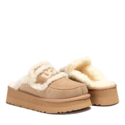 UGG Chloe Fluffy Platform Scuff -Chic Clothing Store s4 25ba03af b2b1 4ed4 b409 02f5f27ca1d5