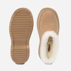 UGG Clogg Platform Slippers -Chic Clothing Store s5 50391729 fdf3 45ad bdd9 4856e942e700