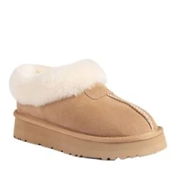 UGG Kathryn Supreme Platform Slippers 30 UGG Kathryn Supreme Platform Slippers -Chic Clothing Store ugg kathryn supreme platform slippers 167405