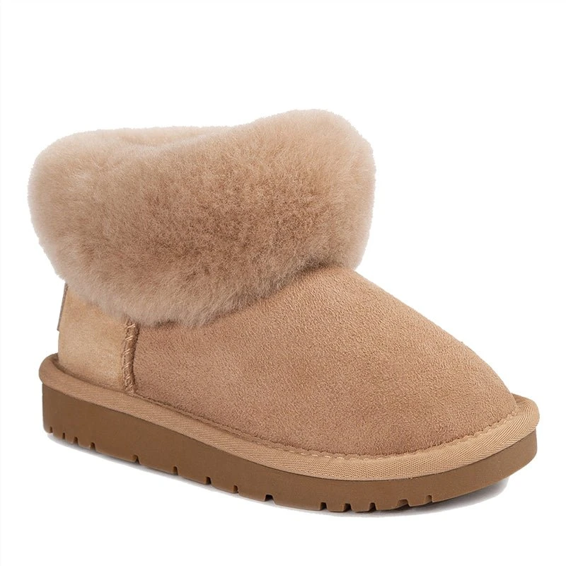 UGG Kid's Mini Classic Fluff Boots 11 UGG Kid's Mini Classic Fluff Boots - Image 9