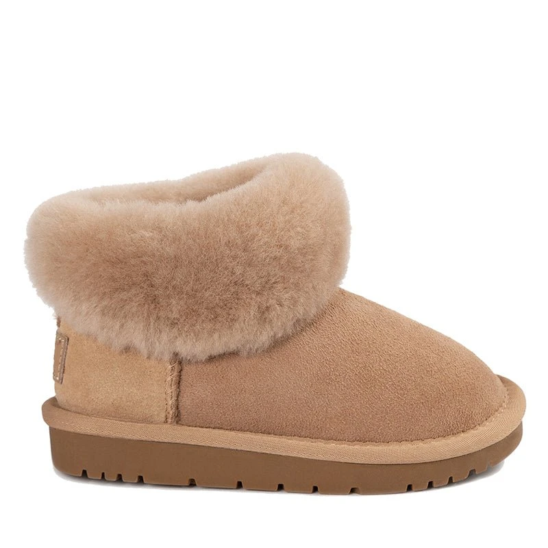 UGG Kid's Mini Classic Fluff Boots 8 UGG Kid's Mini Classic Fluff Boots - Image 6