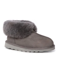 UGG Platinum Collar Slippers 34 UGG Platinum Collar Slippers -Chic Clothing Store ugg platinum collar slippers 342333
