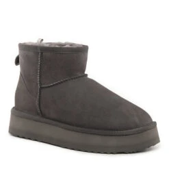 UGG Platinum Mini Platform Boot -Chic Clothing Store ugg platinum mini platform boot 260086